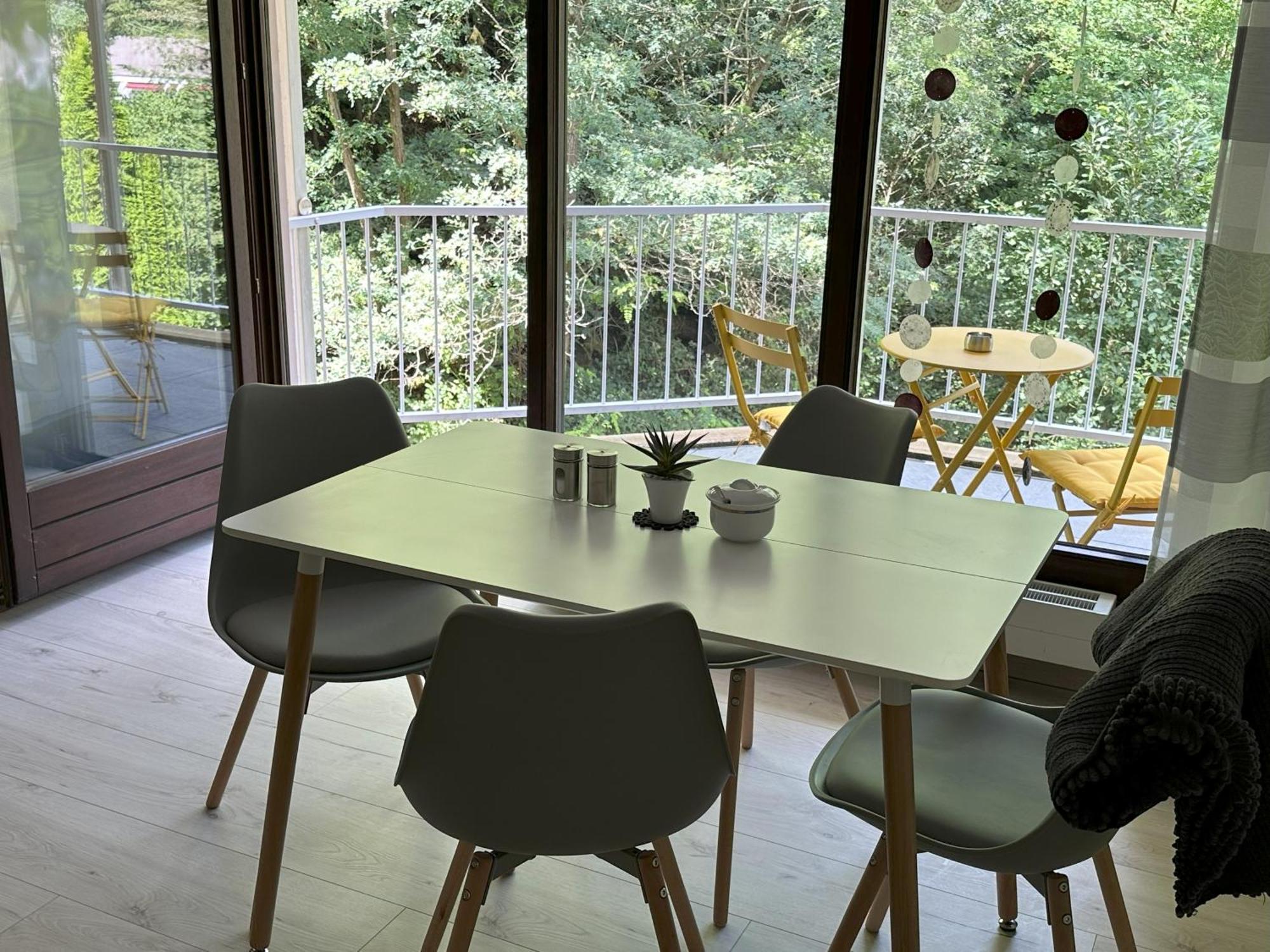 Ferienwohnung Buehler-Kurparkresidenz Bad Bergzabern Dış mekan fotoğraf